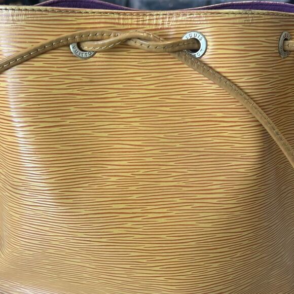 Louis Vuitton Epi Noe GM Yellow Drawstring Closure Bucket Bag AR1924 - Picture 13 of 16